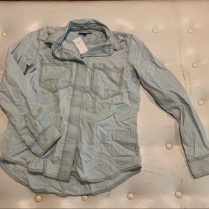 Banana Republic Chambray Button Up size S NWT